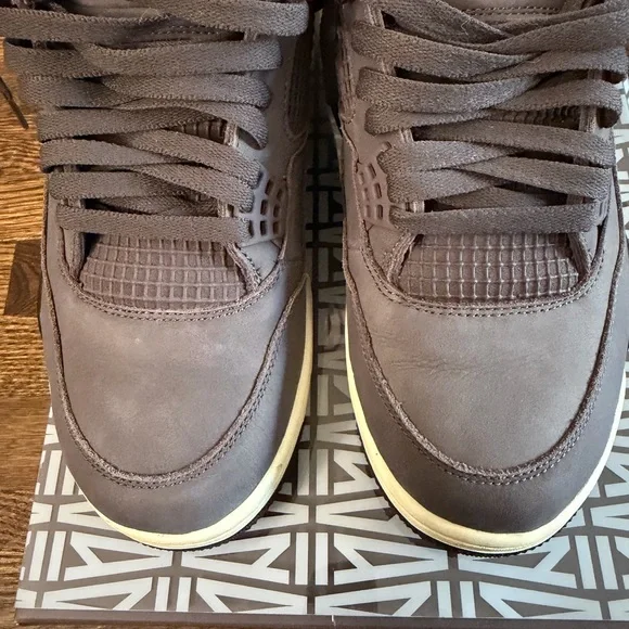 Air Jordan Retro 4 A Ma Maniere ‘Violet Ore’ Sz 11 - Picture 4 of 11